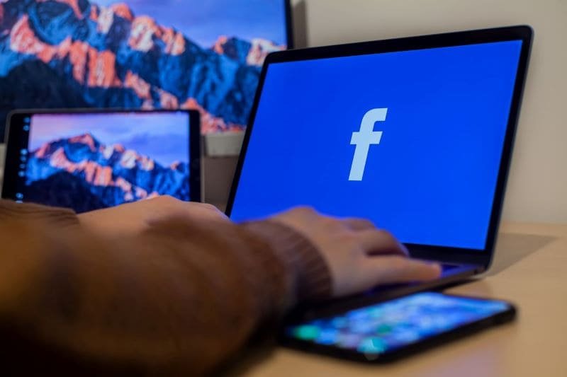 Facebook-desktop-logo